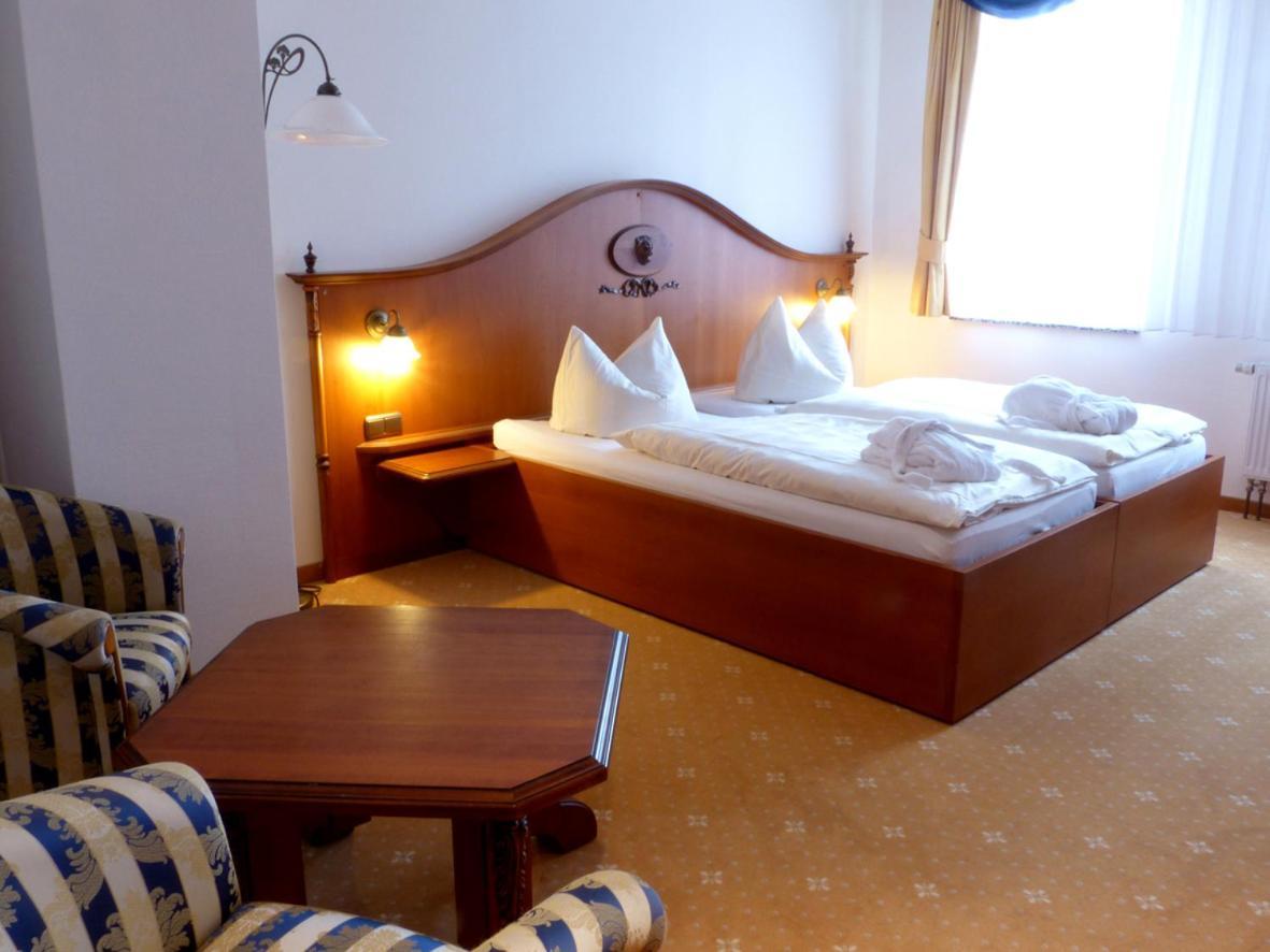 Hotel Goldner Loewe Bad Köstritz Zewnętrze zdjęcie